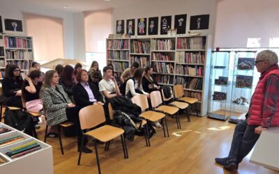 Naši učenici u Gradskoj knjižnici Makarska